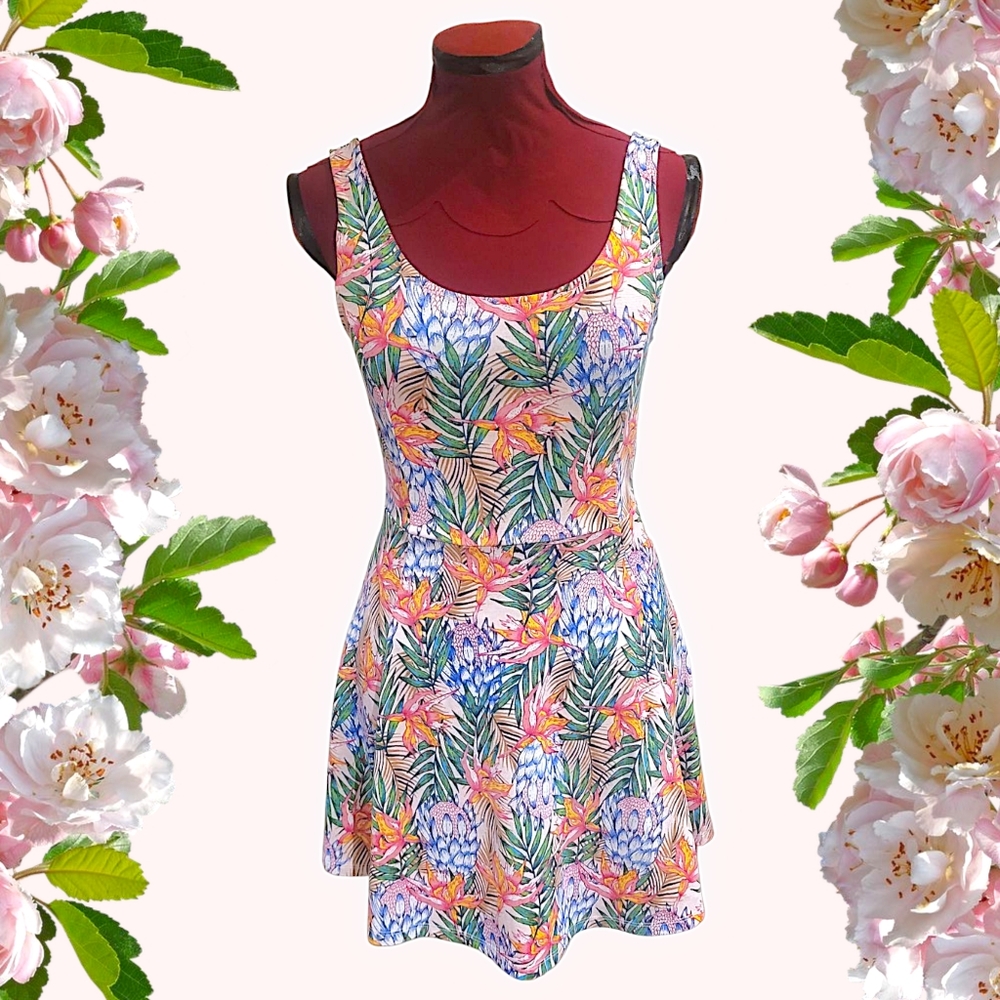💛 4/$20 | Tropical Dress